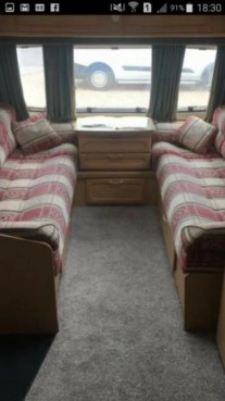                         Przyczepa kempingowa 4-5 osobowa Lunar - zdjęcie 4
                        