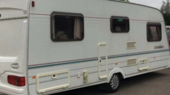                         Przyczepa kempingowa 4-5 osobowa Lunar - zdjęcie 5
                        