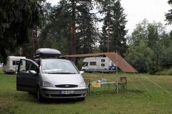                         Sprzedam kamperek FORD GALAXY - zdjęcie 2
                        