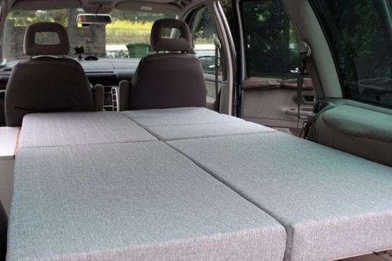                         Sprzedam kamperek FORD GALAXY - zdjęcie 4
                        