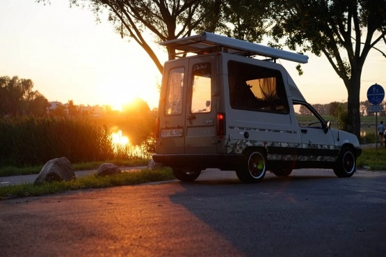                         RENAULT RAPID MINIKAMPER 1990 – 18500 PLN – POZNAŃ - zdjęcie 14
                        