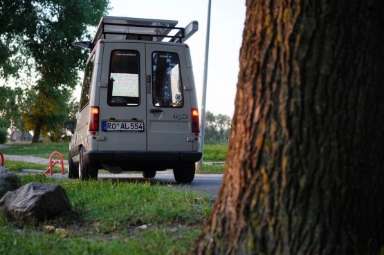                         RENAULT RAPID MINIKAMPER 1990 – 18500 PLN – POZNAŃ - zdjęcie 4
                        