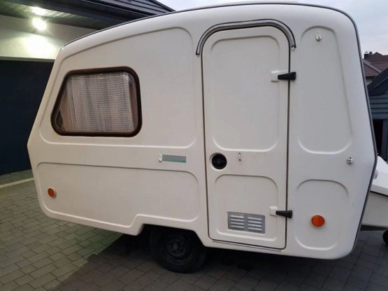                         Przyczepa kempingowa n126 e 1987 rok - zdjęcie 1
                        