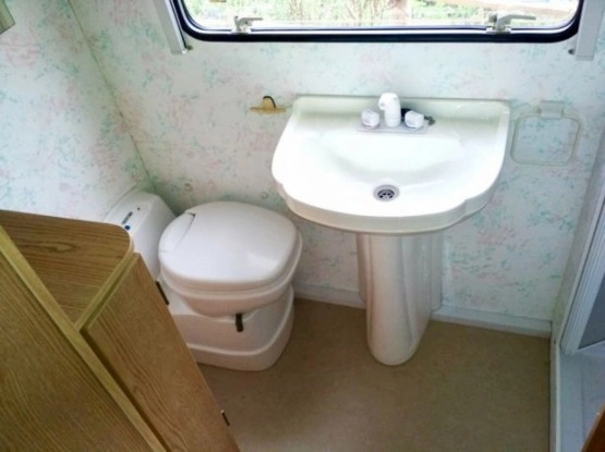                         Przyczepa kempingowa Avondale Dart 515/4 - zdjęcie 3
                        