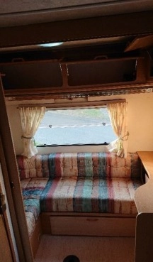                         Avondale Golden Mayfair 2000 r. - zdjęcie 16
                        