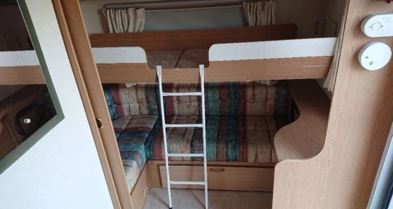                         Avondale Golden Mayfair 2000 r. - zdjęcie 23
                        