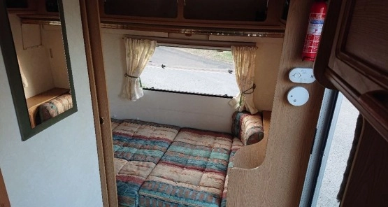                         Avondale Golden Mayfair 2000 r. - zdjęcie 25
                        