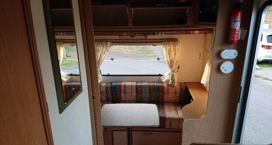                         Avondale Golden Mayfair 2000 r. - zdjęcie 26
                        