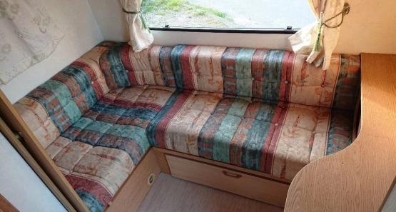                         Avondale Golden Mayfair 2000 r. - zdjęcie 28
                        