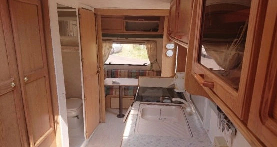                         Avondale Golden Mayfair 2000 r. - zdjęcie 30
                        