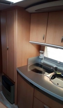                         Hobby 500KMFe De Luxe - zdjęcie 14
                        