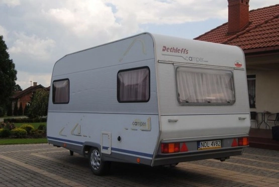                         DETHLEFFS CAMPER! Zadbana! Zarejestrowana! 4 osobowa z WC! Przedsionek - zdjęcie 8
                        