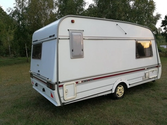                         Przyczepa kempingowa Swift 2 osobowa z przedsionkiem 1994 - zdjęcie 7
                        