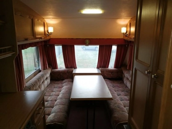                         Przyczepa kempingowa Swift 2 osobowa z przedsionkiem 1994 - zdjęcie 8
                        