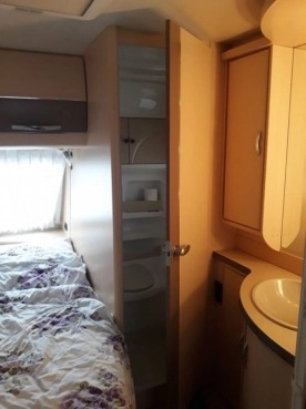                         Hobby La Vita Bionda 460 UFE 2009r. - zdjęcie 9
                        