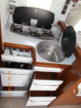                         WYPRZEDAŻ! RAPIDO 850 F - zdjęcie 10
                        