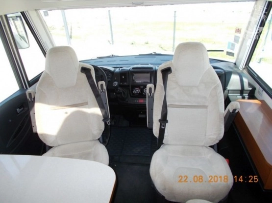                         WYPRZEDAŻ! RAPIDO 850 F - zdjęcie 13
                        