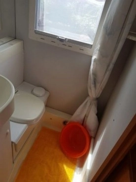                         Sprzedam Kampera Fiat Ducato 1,9 TDI 1997r. KNAUS KLIMA - zdjęcie 2
                        