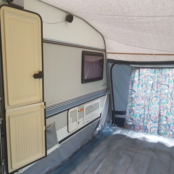                         HOBBY 495 DE LUX - zdjęcie 1
                        