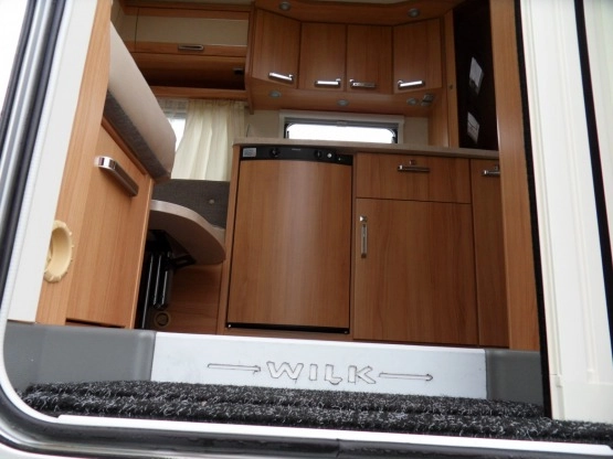                         Przyczepa KNAUS - WILK VIDA 450 HTD „Limited 60” 2013 - zdjęcie 5
                        