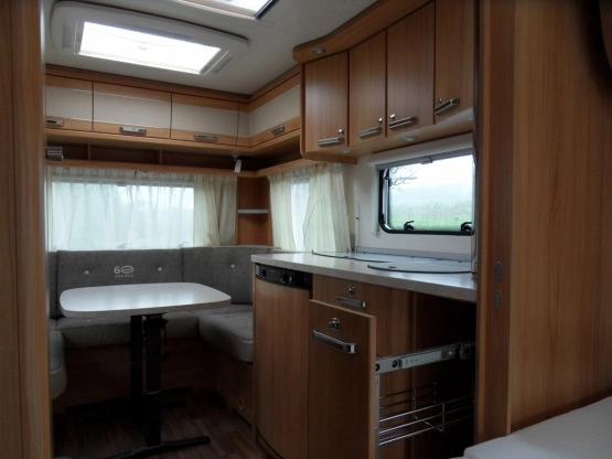                         Przyczepa KNAUS - WILK VIDA 450 HTD „Limited 60” 2013 - zdjęcie 8
                        