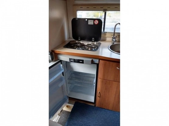                         Kamper Eura Mobil 2011 rok - zdjęcie 3
                        