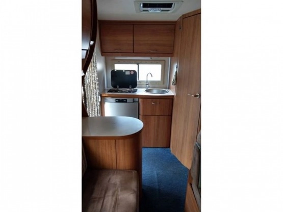                         Kamper Eura Mobil 2011 rok - zdjęcie 6
                        