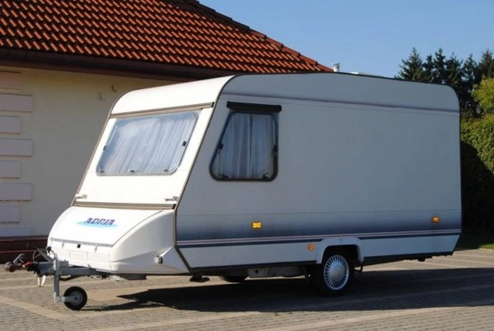                         ADRIA Zarejestrowana! Lekka DMC 800 kg! Łóżko piętrowe! Ciepła woda! - zdjęcie 1
                        