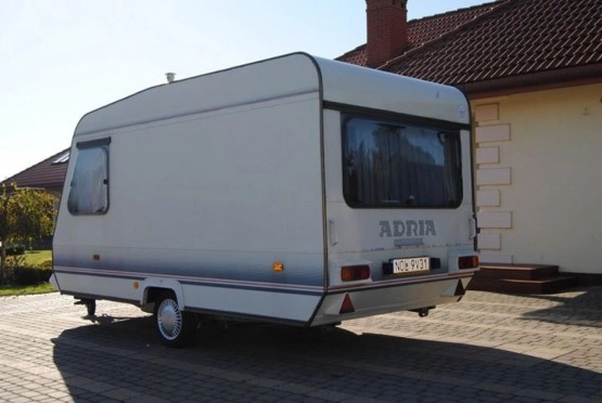                         ADRIA Zarejestrowana! Lekka DMC 800 kg! Łóżko piętrowe! Ciepła woda! - zdjęcie 8
                        