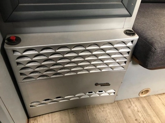                         Kamper Ford Transit gotowy do jazdy - zdjęcie 4
                        