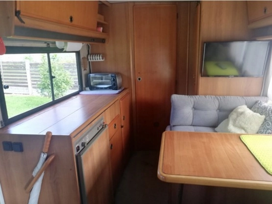                         Kampera ELNAGH 2,5 TD, integra, rok 1989 - zdjęcie 10
                        