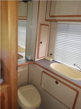                         Kampera ELNAGH 2,5 TD, integra, rok 1989 - zdjęcie 4
                        