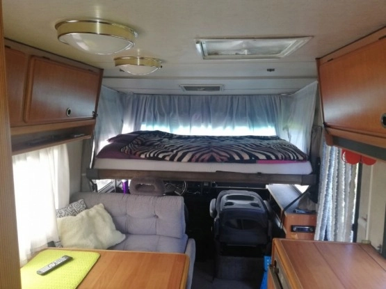                         Kampera ELNAGH 2,5 TD, integra, rok 1989 - zdjęcie 8
                        