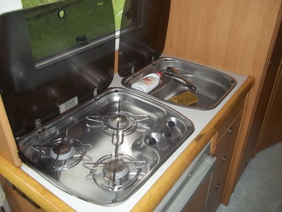                         Camper VW LT 2,5 TDI, CARMAN, wersja zimowa rok 2002, 6 osób - zdjęcie 20
                        