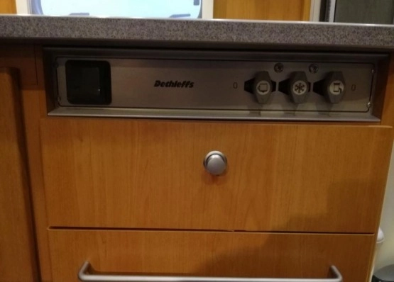                         Dethleffs Renault Master 2006 - zdjęcie 26
                        