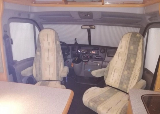                         Dethleffs Renault Master 2006 - zdjęcie 32
                        