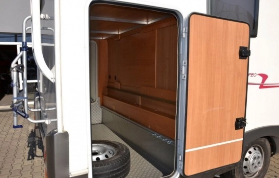                         Rimor Europeo 7, 2008 rok - zdjęcie 12
                        