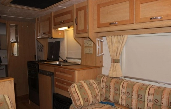                         Przyczepa kempingowa Elddis 4/5 Osób - zdjęcie 9
                        