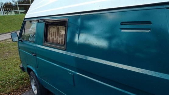                         Sprzedam Volkswagena Transportera T3 z 1986 r. - zdjęcie 5
                        