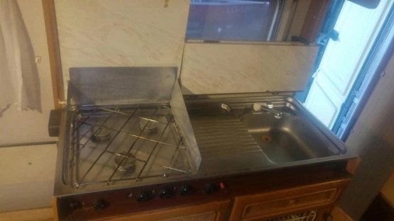                         Przyczepa kempingowa Hobby de luxe 470 - zdjęcie 8
                        