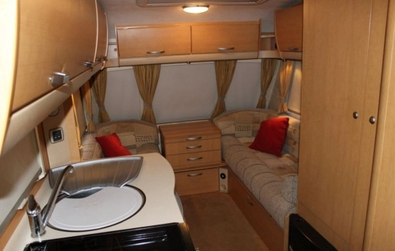                         Przyczepa Abbey, rok 2007 - zdjęcie 15
                        