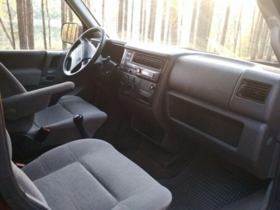                         Volkswagen Multivan T4, 2.5 TDi, 98 r., stolik, łóżko - zdjęcie 8
                        