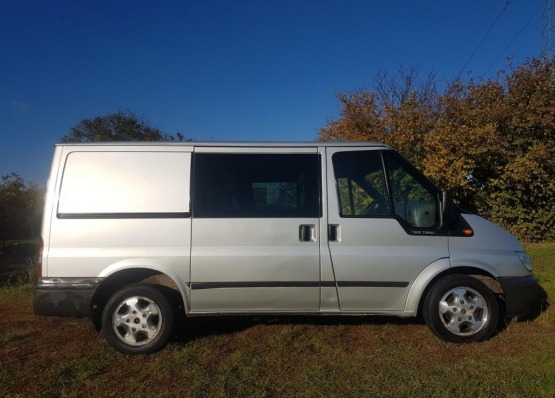 Ford transit v