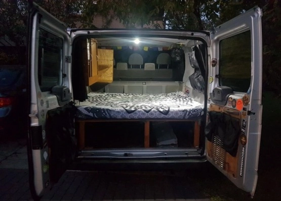                         Ford Transit V - zdjęcie 18
                        