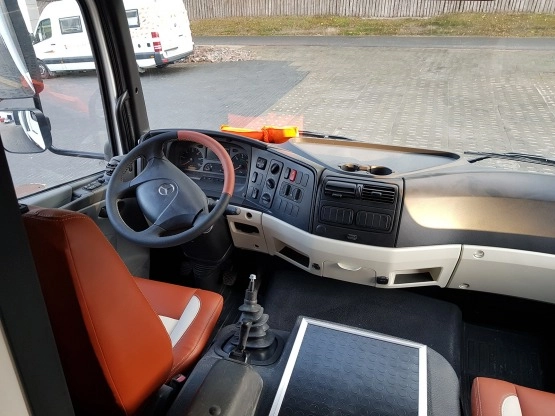                         Mercedes Benz 1018A ATEGO II 4x4 - zdjęcie 14
                        