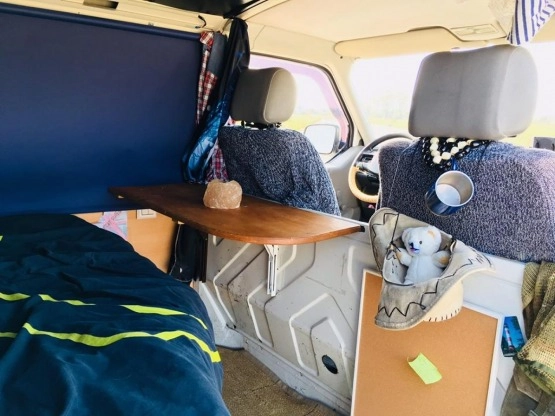                         VW Transporter T4- kamper - zdjęcie 3
                        