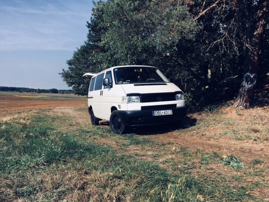                         VW Transporter T4- kamper - zdjęcie 7
                        