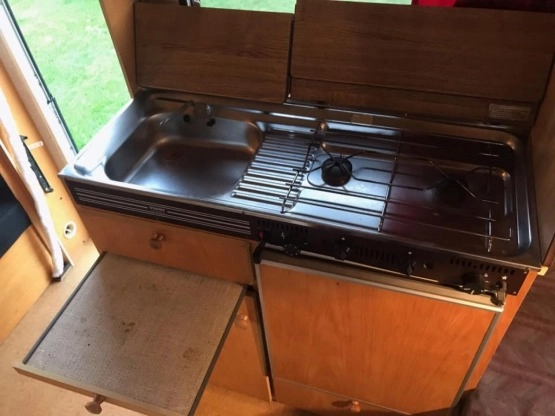                         Fendt 450 S Przyczepa campingowa + PRZEDSIONEK + zbiornik wody z pompką, rocznik 1983 - zdjęcie 26
                        