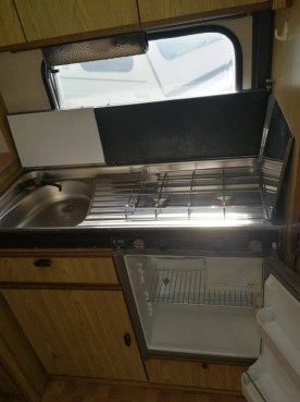                         Przyczepa Kempingowa, kemping Burstner Club 3853 - zdjęcie 7
                        