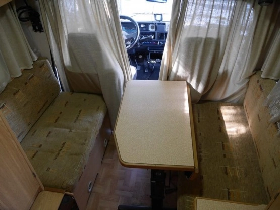                         Kamper Fiat Ducato/Talento specjalny kempingowy 1995, 1,9 D 70 KM - zdjęcie 12
                        